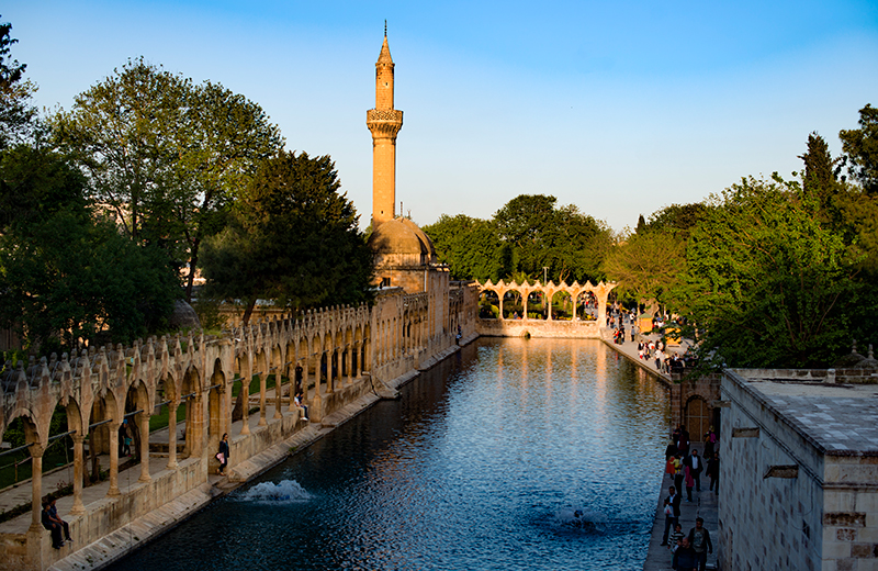 UrfaRezervasyon.com ile Balıklıgöl’ü Keşfet:...